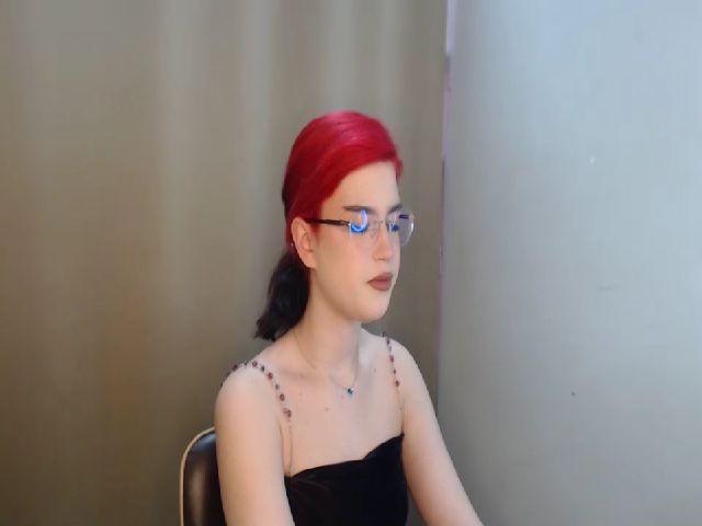 Live sex webcam photo for KateKoss #272894166