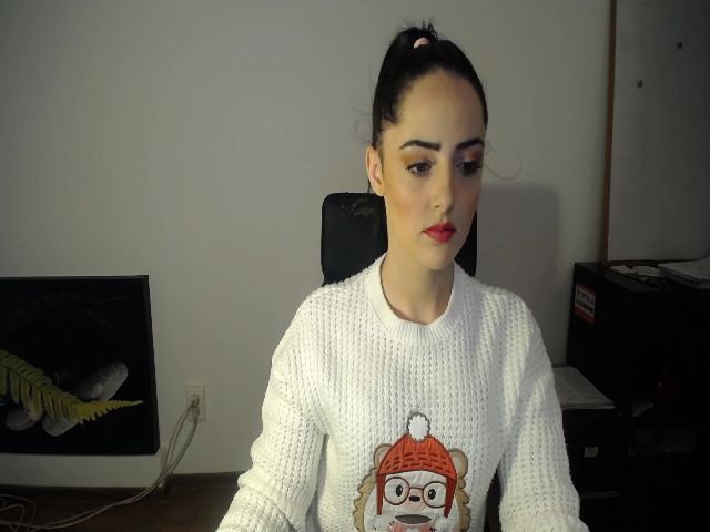 Live sex webcam photo for KateRoseX #272804783