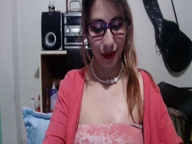 Live sex webcam photo for Kateen18 #272881008