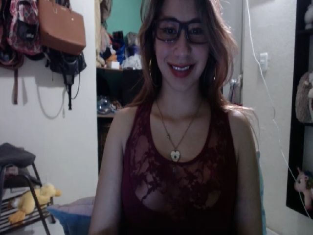 Live sex webcam photo for Kateen18 #273038983