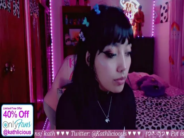 Live sex webcam photo for Kath__ #272925964