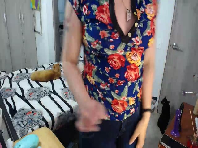 Live sex webcam photo for Kathe_davids #272448777