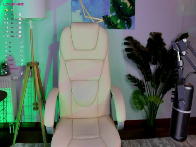 Live sex webcam photo for Katie__Sweet #274444725