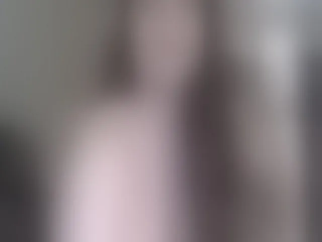 Live sex webcam photo for Katmbarn #272435544