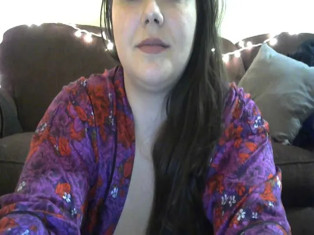 Live sex webcam photo for Katmbarn #272583014