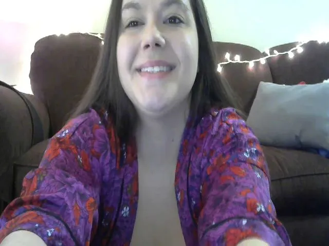 Live sex webcam photo for Katmbarn #272620087