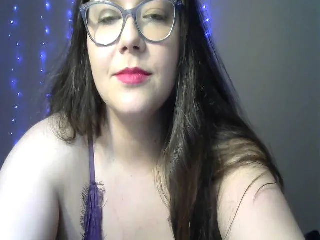Live sex webcam photo for Katmbarn #272937577