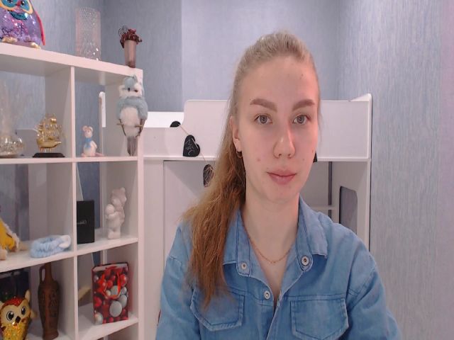 Live sex webcam photo for KatrinNovak #272785271