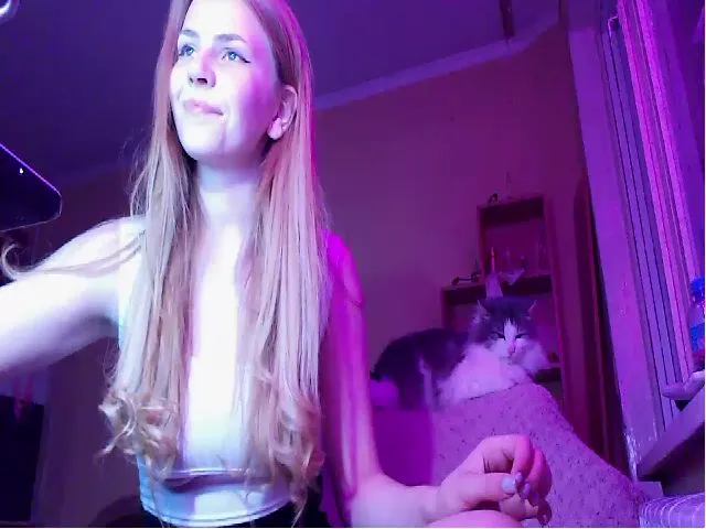 Live sex webcam photo for Katumy #273943555