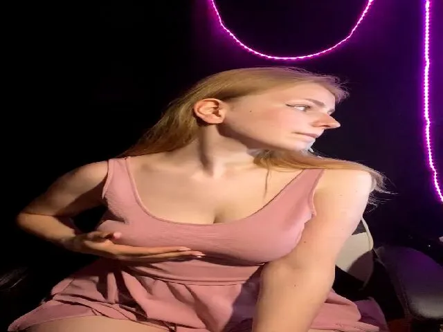 Live sex webcam photo for Katumy #274087647