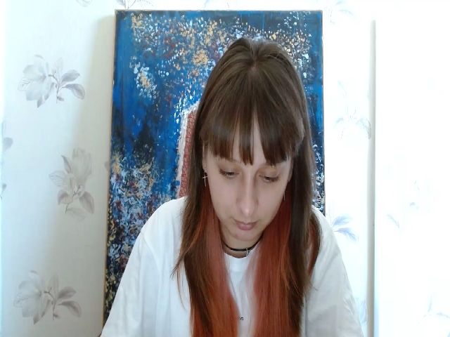 Live sex webcam photo for KatyaOne #274625792