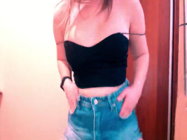 Live sex webcam photo for Kay_Lo #272434813