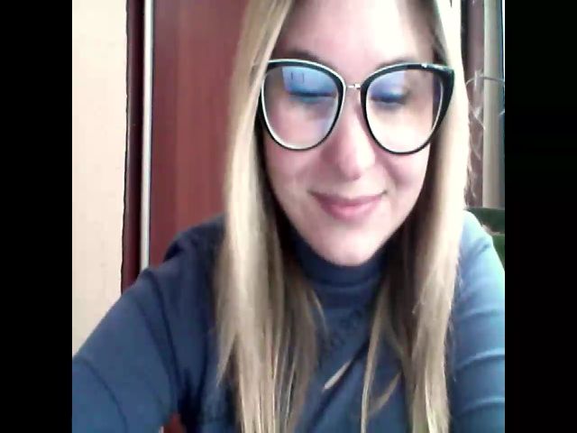 Live sex webcam photo for Kay_Lo #273208512