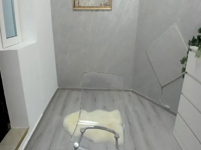 Live sex webcam photo for KaylaTT #274539898