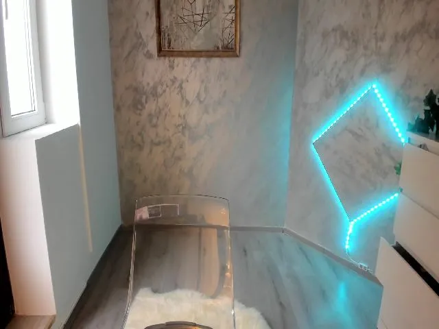 Live sex webcam photo for KaylaTT #274590222