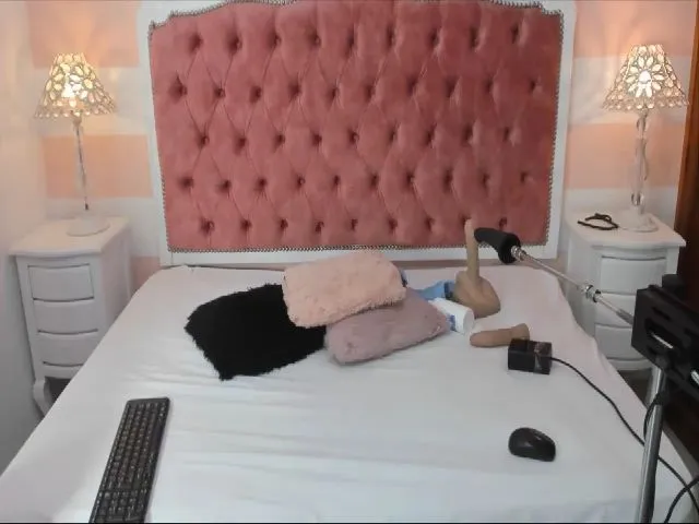 Live sex webcam photo for Keirab #271904210