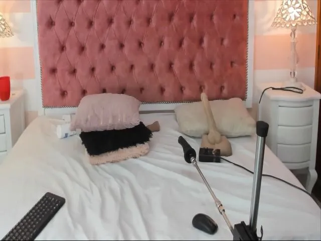 Live sex webcam photo for Keirab #272003390