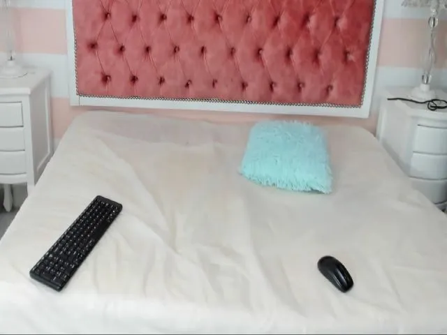 Live sex webcam photo for Keirab #272459381