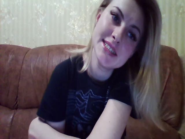 Live sex webcam photo for Kelley26 #271984233