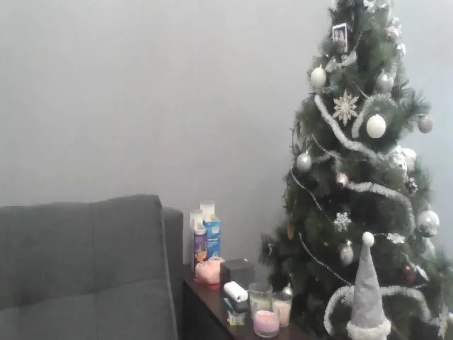 Live sex webcam photo for KellyDuvalle #272162391