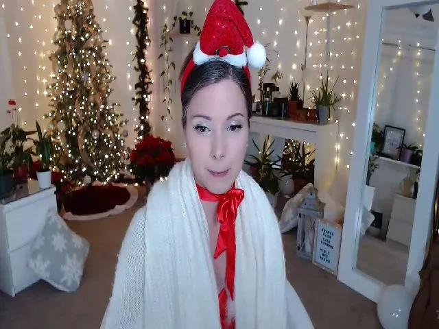 Live sex webcam photo for KellyHeart #271691874