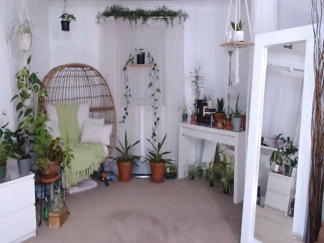 Live sex webcam photo for KellyHeart #272771001