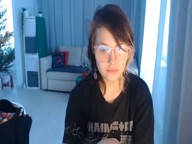 Live sex webcam photo for Kelly_Dream18 #271906864