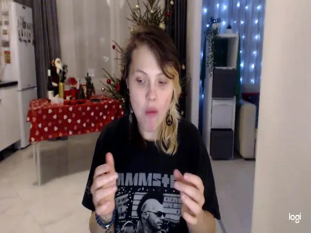 Live sex webcam photo for Kelly_Dream18 #271910191