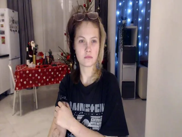 Live sex webcam photo for Kelly_Dream18 #271913207