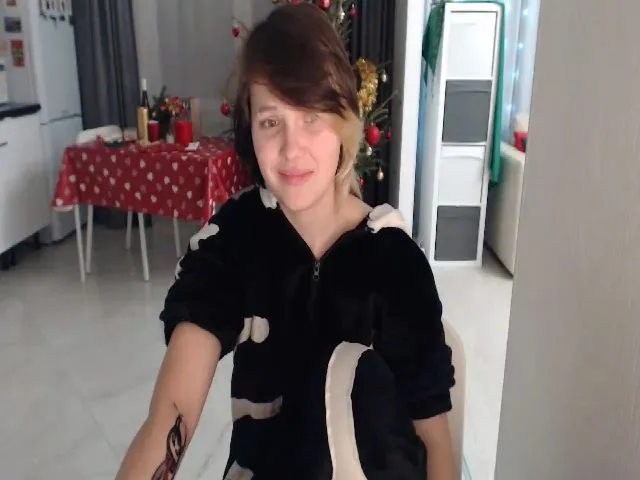 Live sex webcam photo for Kelly_Dream18 #272028630