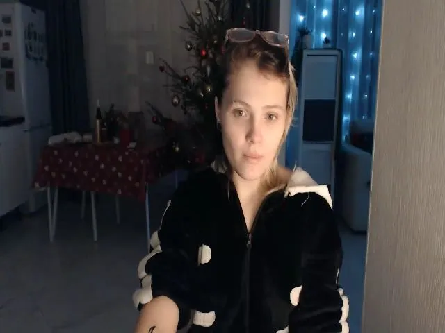 Live sex webcam photo for Kelly_Dream18 #272034654