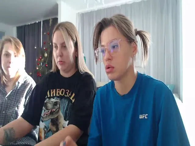 Live sex webcam photo for Kelly_Dream18 #272053077