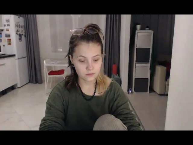 Live sex webcam photo for Kelly_Dream18 #272331569