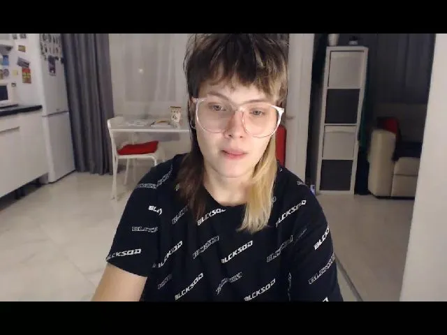 Live sex webcam photo for Kelly_Dream18 #272390575