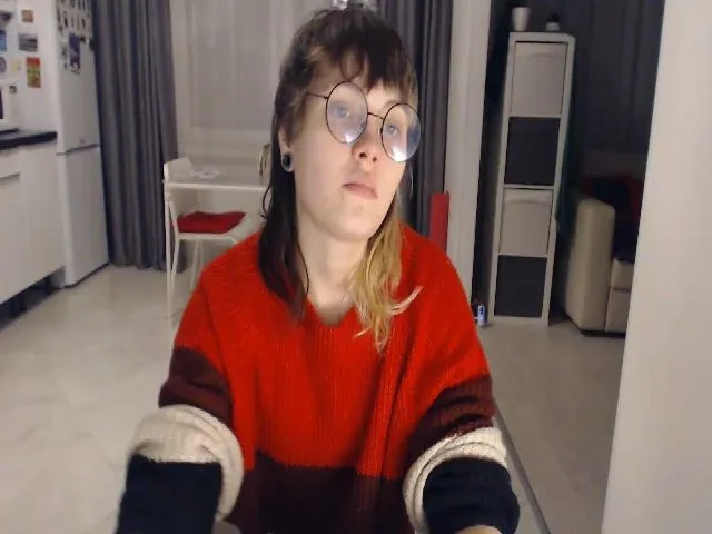 Live sex webcam photo for Kelly_Dream18 #272588371