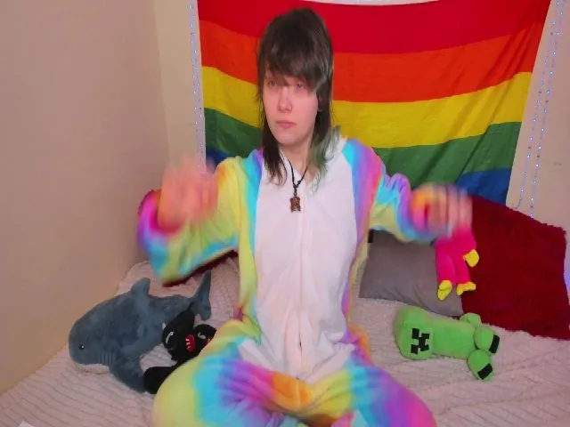 Live sex webcam photo for Kelly_Dream18 #273196963