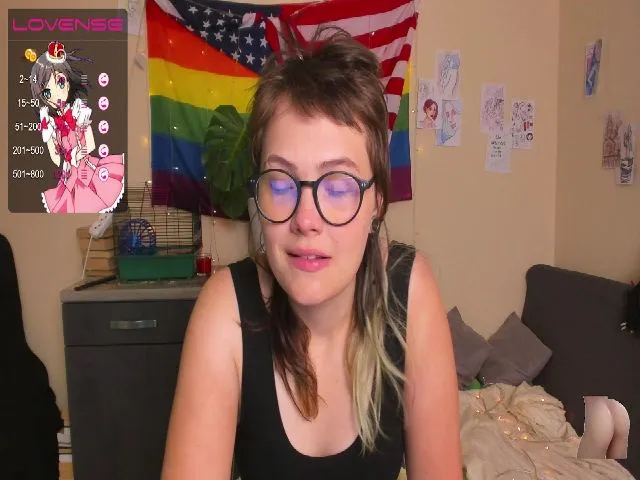 Live sex webcam photo for Kelly_Dream18 #273987349