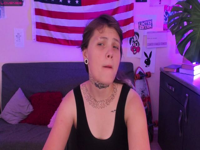 Live sex webcam photo for Kelly_Dream18 #274400455
