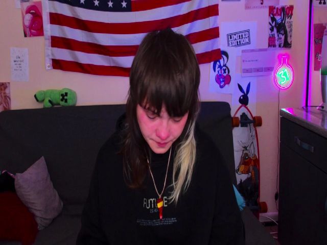 Live sex webcam photo for Kelly_Dream18 #274623500