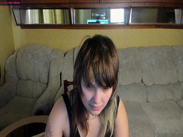 Live sex webcam photo for Kelly_Dream18 #274656460