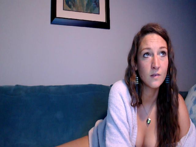 Live sex webcam photo for Kelsbunny121 #274105223