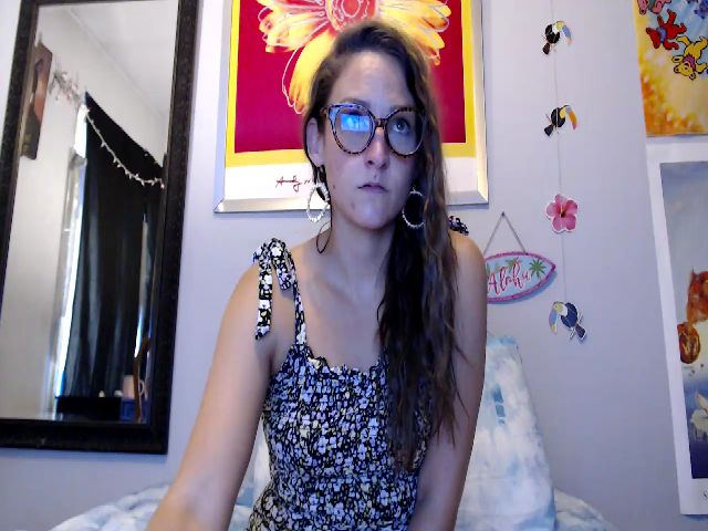 Live sex webcam photo for Kelsbunny121 #274403008