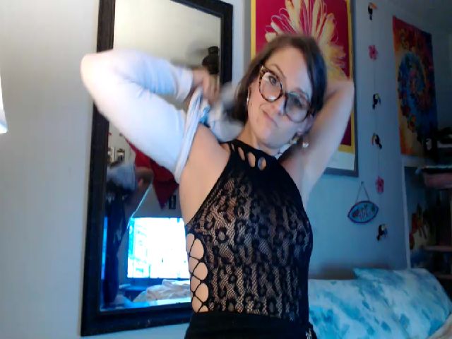 Live sex webcam photo for Kelsbunny121 #274444764