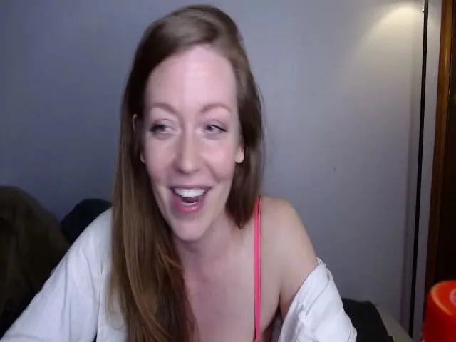 Live sex webcam photo for KennaKind #272458800