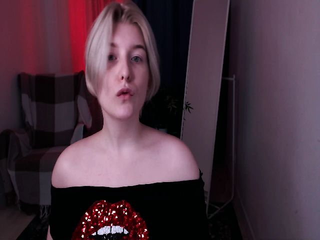 Live sex webcam photo for Kenny_Linn #272019299