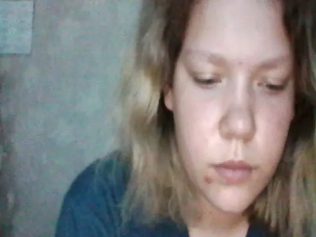 Live sex webcam photo for KenziLove #273611385