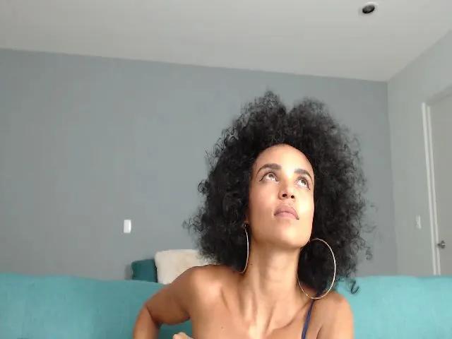 Live sex webcam photo for Keylaafro #272926046