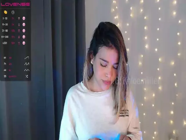 Live sex webcam photo for Khloe_Miller #271689462