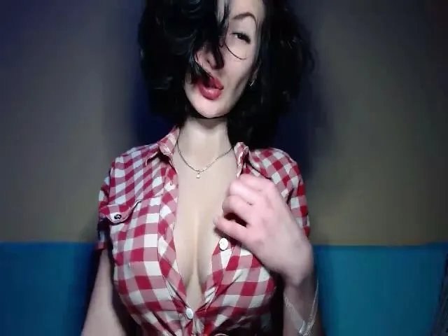 Live sex webcam photo for Khriss_69 #271876674