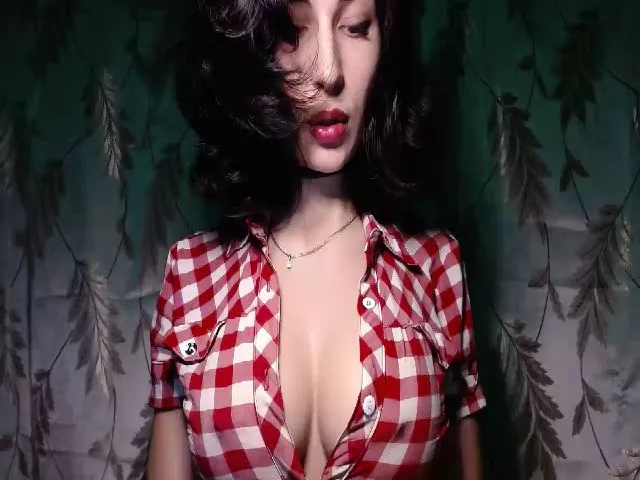 Live sex webcam photo for Khriss_69 #272454993